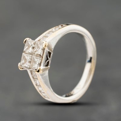 Second Hand White Gold 1.50ct Princess Cut Diamond Cluster Ring 41482654