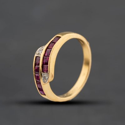 Second Hand 18ct Yellow Gold Ruby & 0.02ct Diamond Crossover Ring 41482731