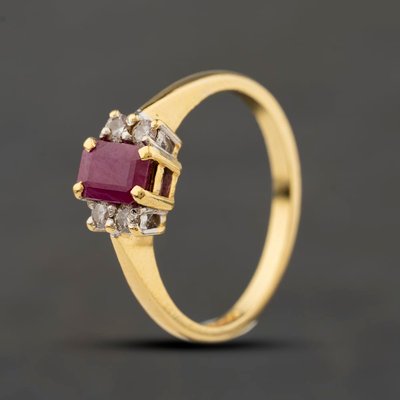 Second Hand 18ct Yellow Gold Ruby & 0.16ct Brilliant Cut Diamond Five Stone Ring 41482806