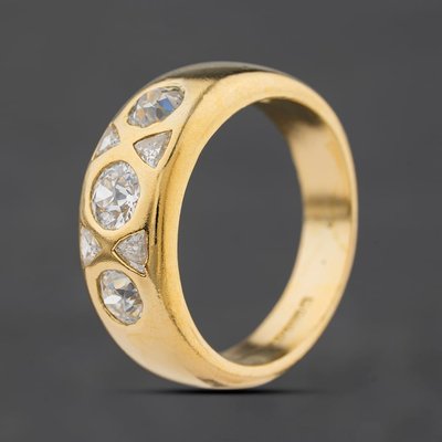 Second Hand 18ct Yellow Gold 0.85ct Round & Trilliant Cut Diamond Seven Stone Ring 41482860