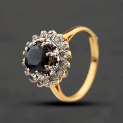 Second Hand Vintage 18ct Yellow Gold Sapphire & 0.22ct Diamond Round Cluster Ring 41482932