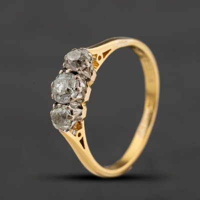 Second Hand 18ct Yellow Gold 0.75ct Diamond Three Stone Ring 41482953