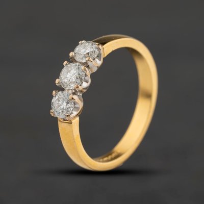 Second Hand 18ct Yellow Gold 0.65ct Brilliant Cut Diamond Three Stone Ring 41482965