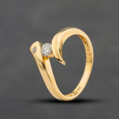 Second Hand Yellow Gold 0.15ct Brilliant Cut Diamond Crossover Ring 41482990