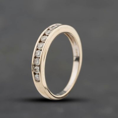 Second Hand 18ct White Gold 0.33ct Princess Cut Diamond Channel Set Half Eternity Ring 41483017