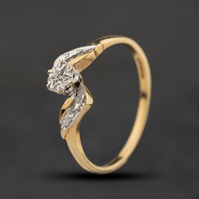 Second Hand 9ct Yellow Gold Diamond Single Stone Crossover Ring 41671620