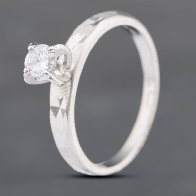 Second Hand 9ct White Gold 0.22ct Brilliant Cut Diamond Textured Shoulders Solitaire Ring 43121108