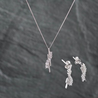 Second Hand 18ct White Gold 0.25ct Brilliant Cut Diamond 18 Inch Curb Jewellery Set 43141297