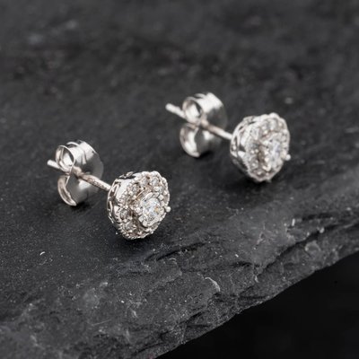 Second Hand 9ct White Gold 0.21ct Brilliant Cut Diamond Cluster Stud Earrings 43171342