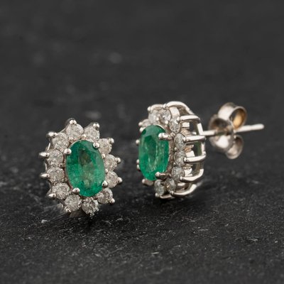 Second Hand 9ct White Gold Emerald & Brilliant Cut Diamond Oval Cluster 9.9mm Stud Earrings 43171501