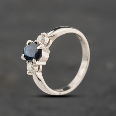 Second Hand Platinum 0.80ct Sapphire & 0.18ct Brilliant Cut Diamond Oval Three Stone Ring 43361213
