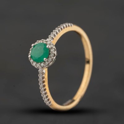 Second Hand 9ct Yellow Gold 0.35ct Emerald & 0.11ct Diamond Round Cluster Ring 43371085