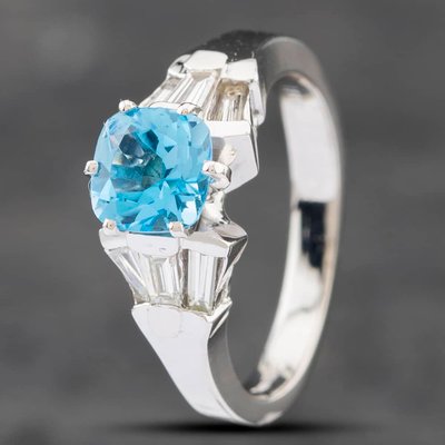 Second Hand 14ct White Gold Blue Topaz & Baguette Cut Diamond Dress Ring 43451011