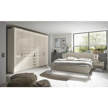 Drehtürenschrank, beige