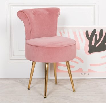 Bedroom chair - pink velvet