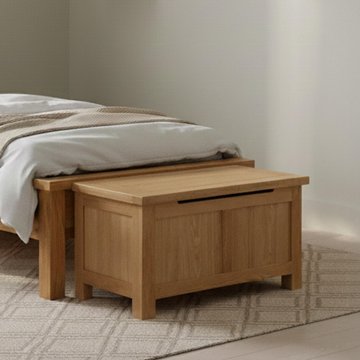 Appleby blanket box - oak