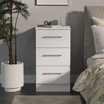 Worcester bedside cabinet - 3 drawer - white