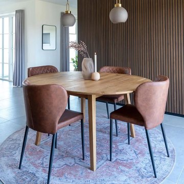 Metz dining set - round - 4 seater - oak - with 4 nicut brown chairs