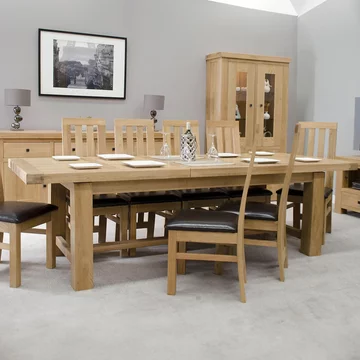 Bordeaux extending dining table - 8-12 seater - 220cm-320cm - grand - oak