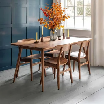 Kersoe dining table walnut