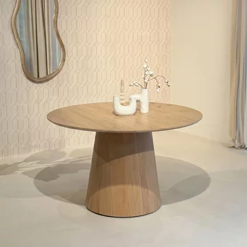 Novero dining table - 130cm - 4 seater - round - pedestal - natural oak
