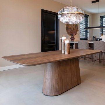 Windsor dining table - 230cm - 8 seater - pedestal - walnut - wood