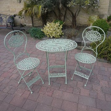 Garden table - green metal - oval - with 2 chairs
