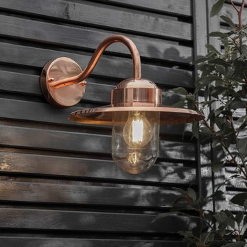 Howick wall light