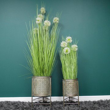 Small metal planters stand - set of 2