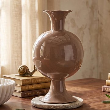 Mochi vase - mocha mousse - metal
