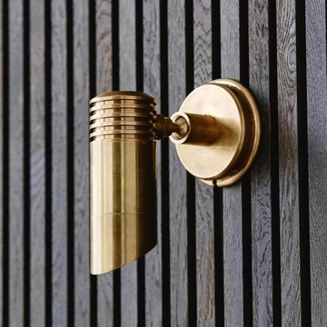 Bragi outdoor wall lamp - brass