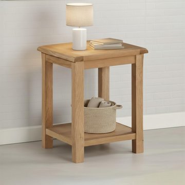 Kilmore oak end table - square