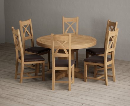 Extending helmsley solid oak pedestal dining table with 6 brown natural solid oak chairs