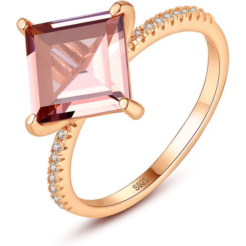 Holiday Natural Treated Crystal Diamond-shape CZ 925 Sterling Silver Ring
