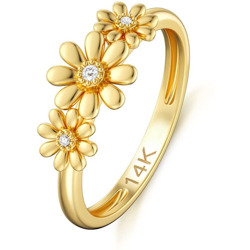 14K Gold Round Moissanite Daisy Ring