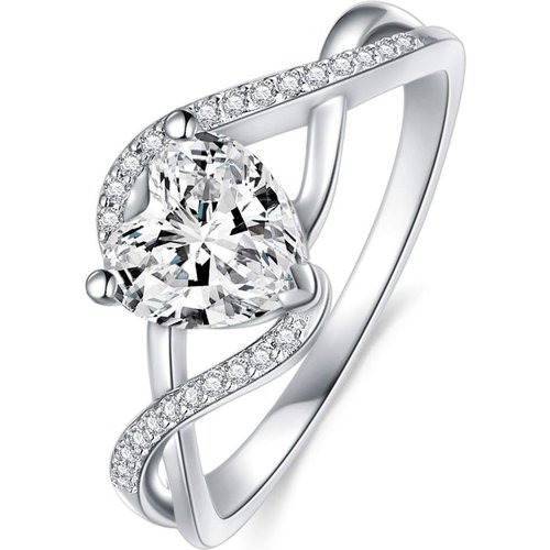 14K White Gold Moissanite Engagement Ring