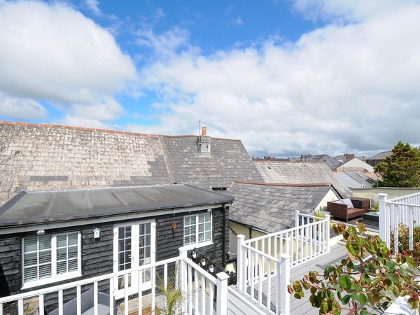 Stone's Throw Cottage