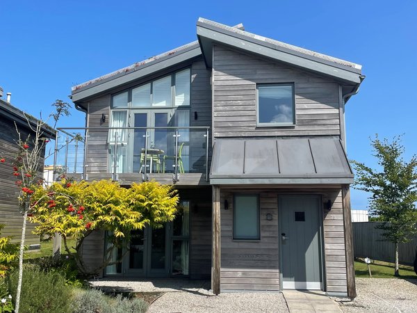 Una, Lodge 73