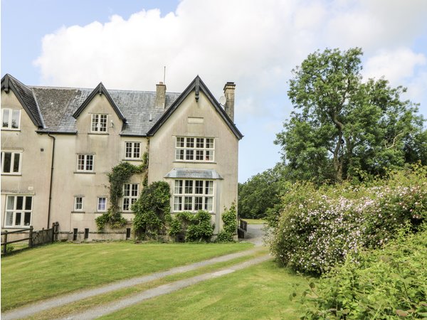 Plas Pontfaen