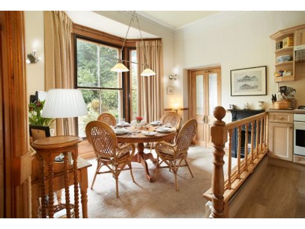 Cygnet Apartment