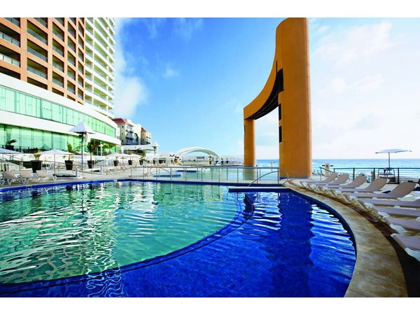 Beach Palace