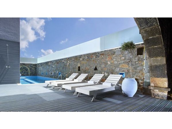 Mistral Bay Hotel