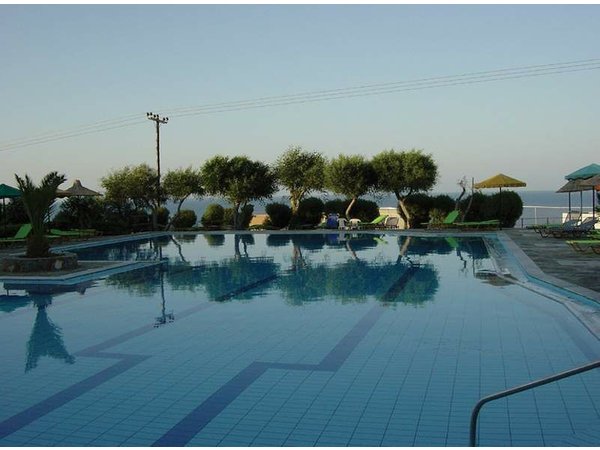 Hotel Semiramis Village