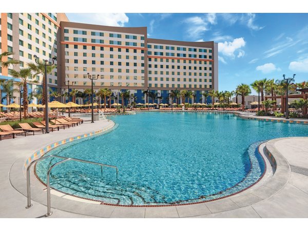 Universal's Endless Summer Resort - Dockside Inn and Suites