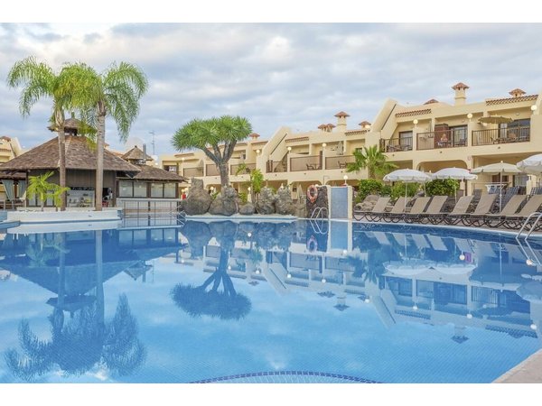 Royal Sunset Beach Club