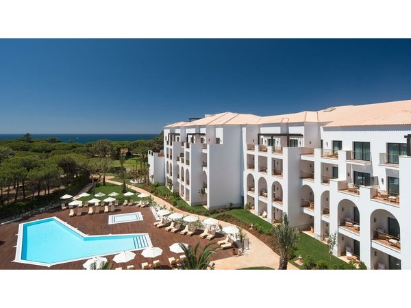 Pine Cliffs Ocean Suites