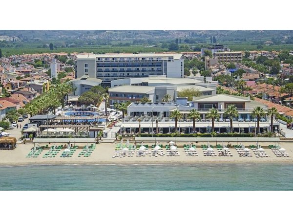 Palm Wings Beach Resort and Spa Kusadasi