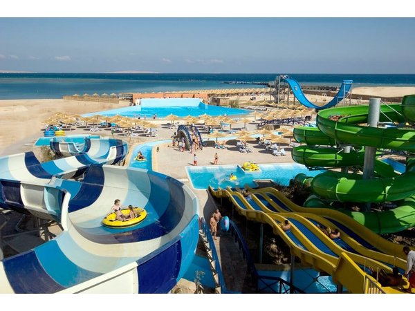 Titanic Beach and Spa