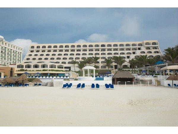 Golden Parnassus Resort and Spa - Adults Only