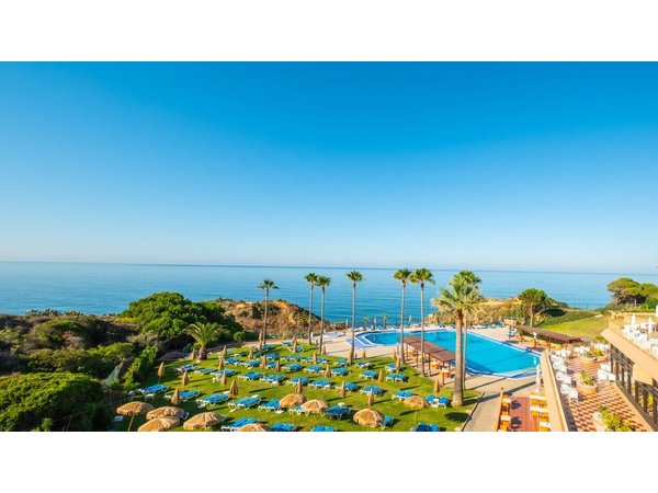 Auramar Beach Resort